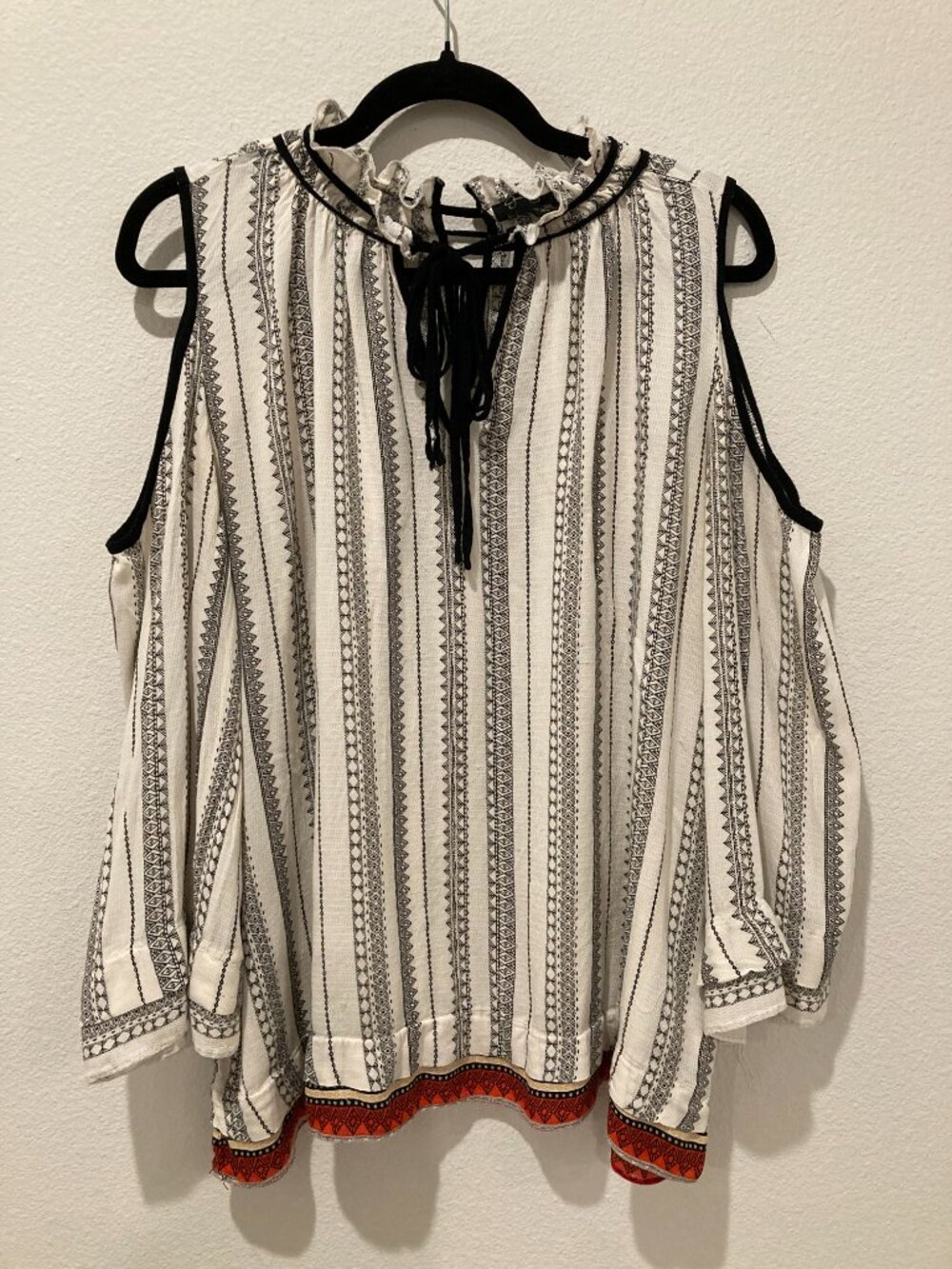 Jessica Simpson White Black Boho Cold Shoulder Blouse 1X